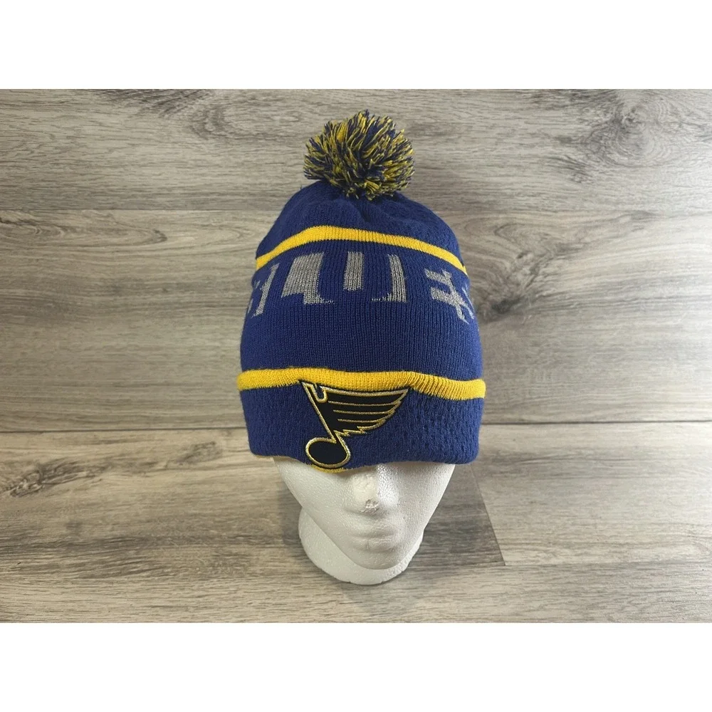 NHL St Louis‎ Blues Beanie Pom Pom Hat Youth Blue Yellow Hockey Stretch